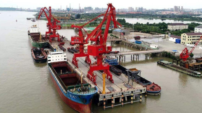 新乡概述露天料场港口封闭问题的实行方法